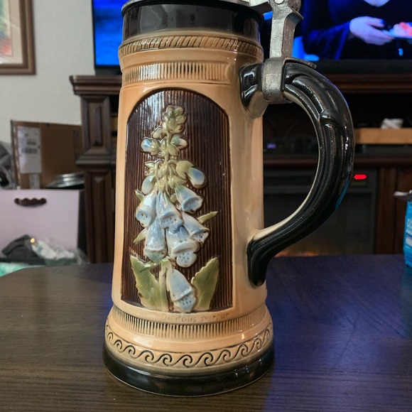 Sitzendorf Ceramic—Vintage, Large, German Bier Stein - Picture 8 of 12